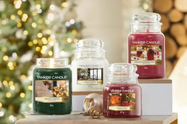 A photo of a group of Yankee candles