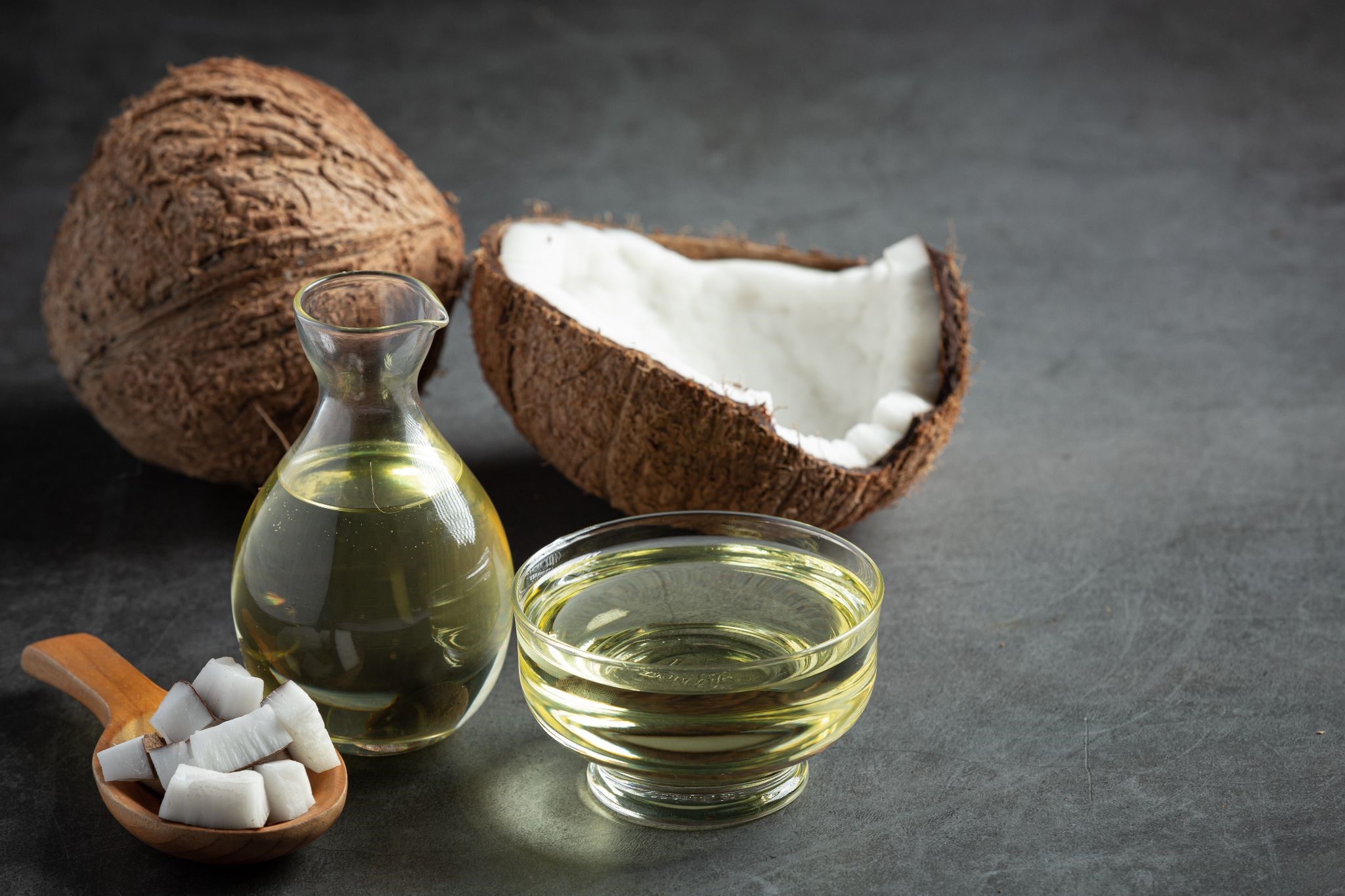 Why Should You Add Coconut Oil To Beeswax Candles? – Find Out Here