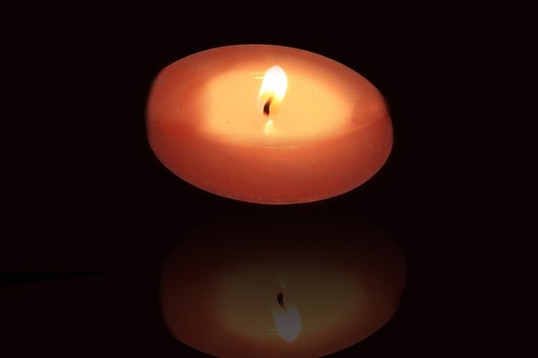 How to Melt Candle Wax Correctly So You Can Reuse It