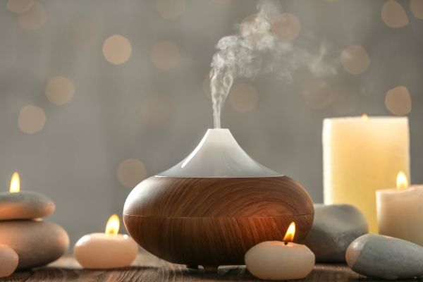 A photo of an oil diffuser vaporising essential oils into the air
