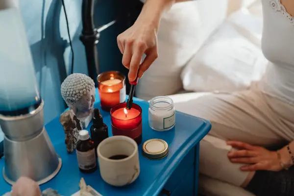 A photo showing different ways to use a candle