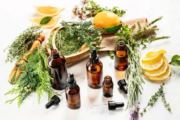 a photo of several types of essential oils that help with hay fever symptoms